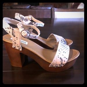 Steve Madden Lifft Sandal